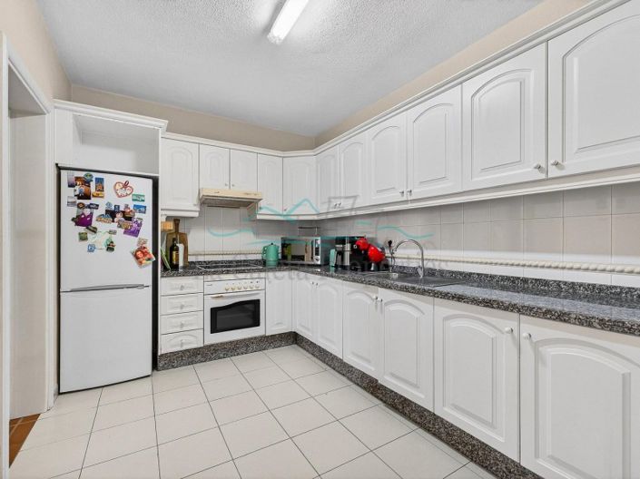 Image No.5-3 Bed House for sale