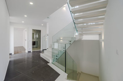 6 STAIRS.JPG