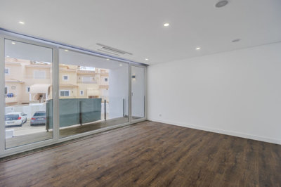 GUEST BEDROOM 2.JPG