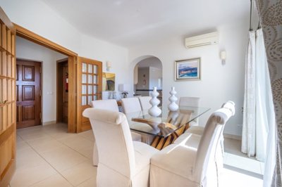 6 DINNING ROOM.jpg