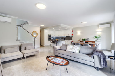 3 LIVING ROOM.jpg