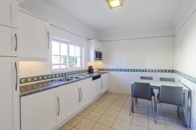 Kitchen window (Large).jpg