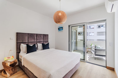 11 BEDROOM.jpg