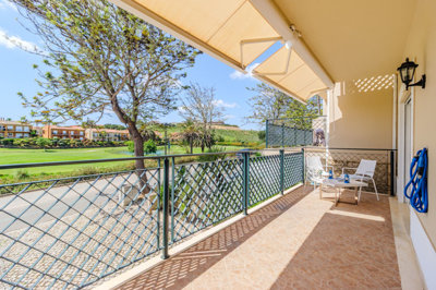 2 balcony.jpg