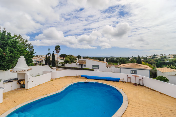 Image No.1-3 Bed Villa for sale