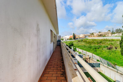 BALCONY (3).jpg