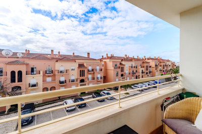 6 BALCONY.jpg