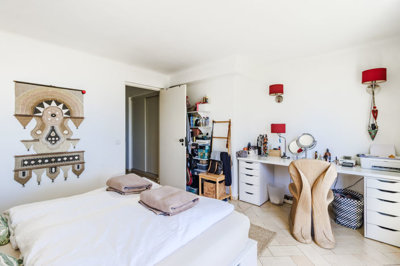 7 BEDROOM.jpg