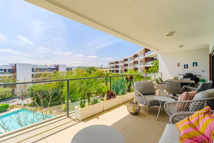Image No.1-3 Bed Apartment for sale