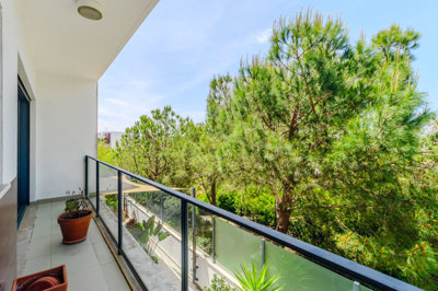 12 BALCONY.jpg