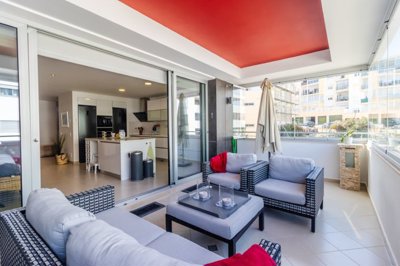 Balcony_b (Large).jpg