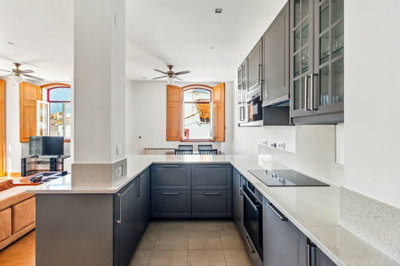 KITCHEN 2.jpg