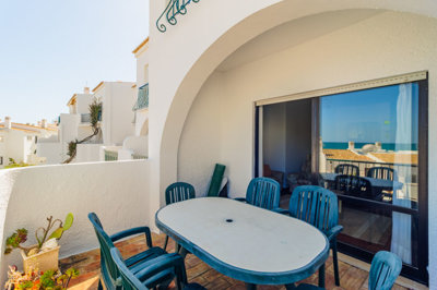 2 BALCONY.jpg