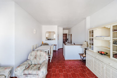 3 LIVING ROOM.jpg