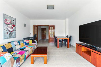 3 LIVIGN ROOM.jpg
