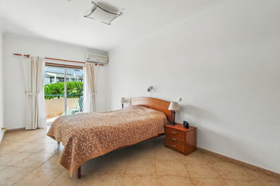 8 bedroom.jpg