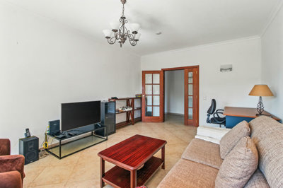3 living room.jpg