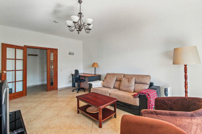 4 living room.jpg