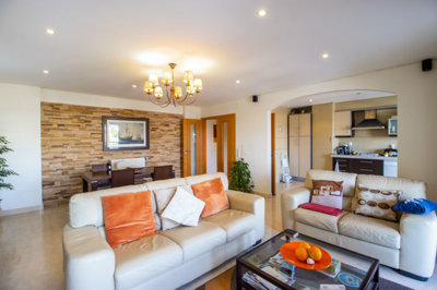 Living area_.jpg