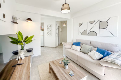 living room 3.jpg