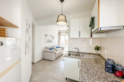 kitchen 3.jpg