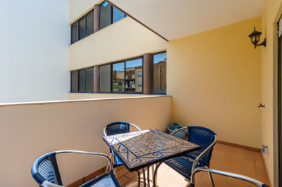 8 BALCONY.jpg