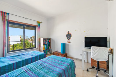8 BEDROOM.jpg