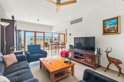 3 LIVING ROOM.jpg