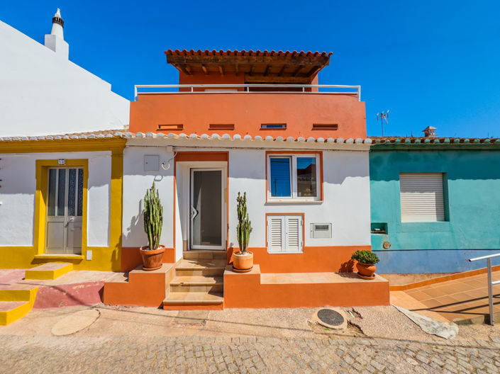 Image No.1-2 Bed Villa for sale