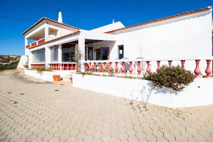 Image No.24-3 Bed Villa for sale