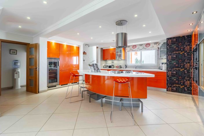 Image No.16-6 Bed Villa for sale