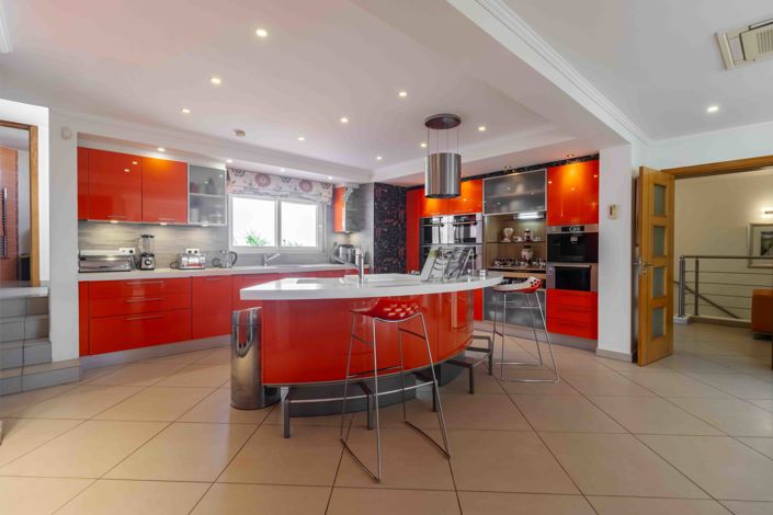 Image No.17-6 Bed Villa for sale