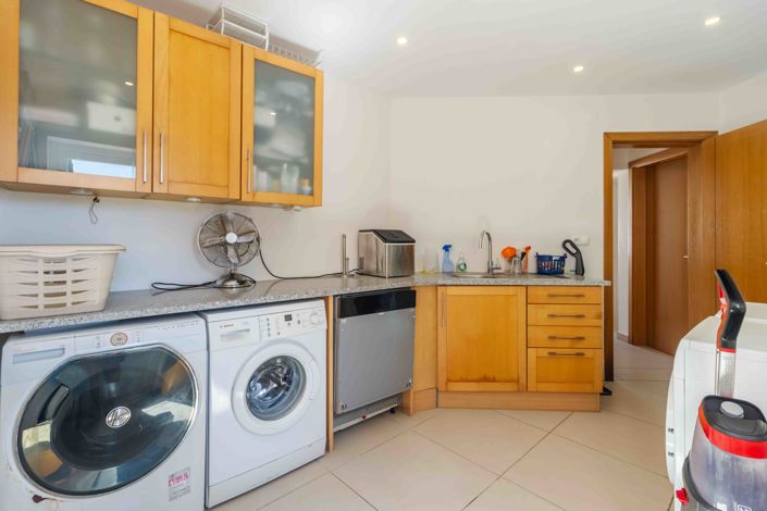 Image No.23-6 Bed Villa for sale