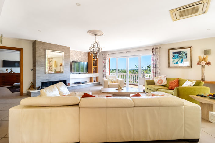 Image No.3-6 Bed Villa for sale