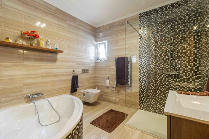 Image No.35-6 Bed Villa for sale