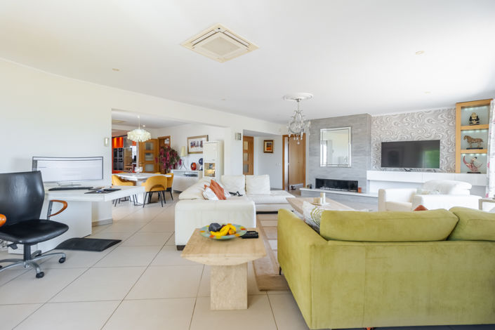 Image No.4-6 Bed Villa for sale