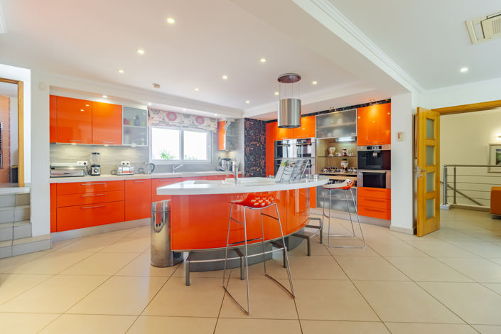Image No.7-6 Bed Villa for sale