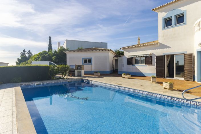 Image No.12-3 Bed Villa for sale