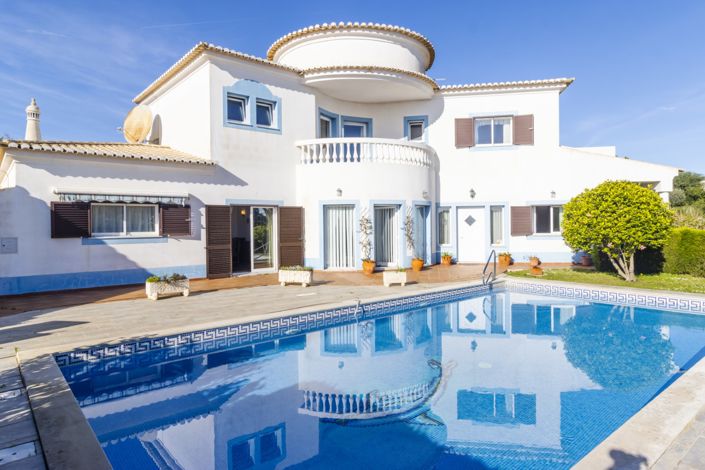 Image No.3-3 Bed Villa for sale