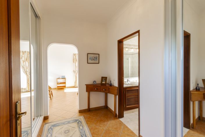 Image No.33-3 Bed Villa for sale