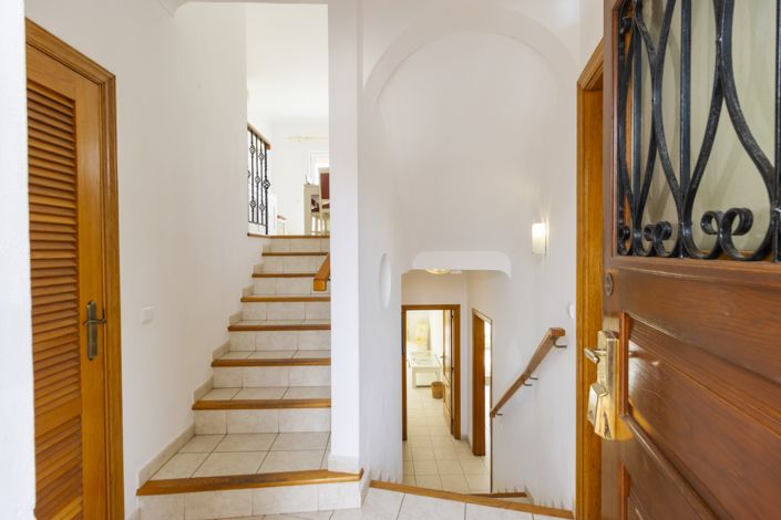 Image No.18-3 Bed Townhouse for sale