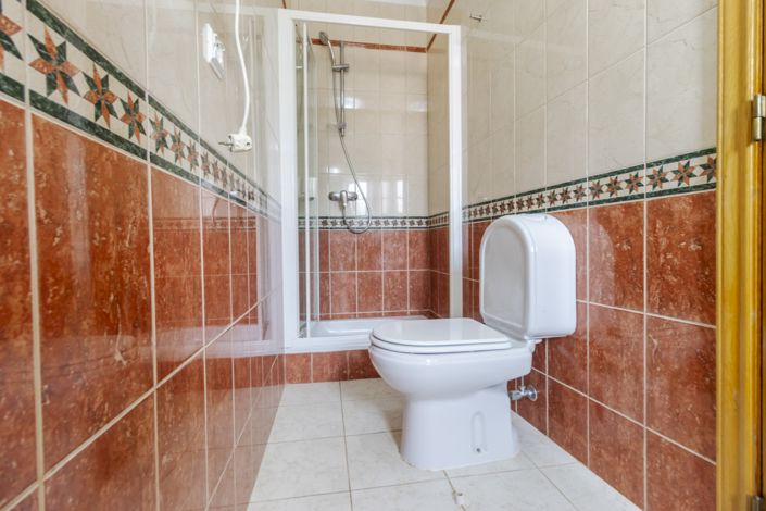 Image No.22-3 Bed Townhouse for sale