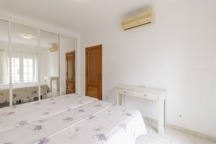 Image No.24-3 Bed Townhouse for sale