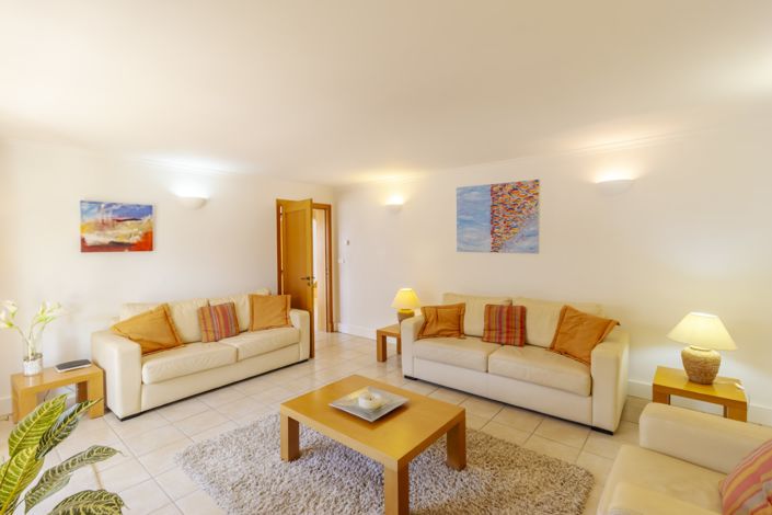 Image No.7-3 Bed Villa for sale