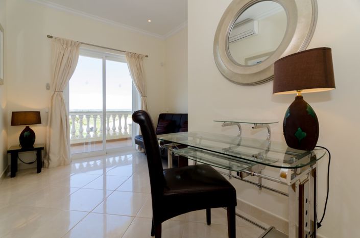 Image No.21-8 Bed Villa for sale