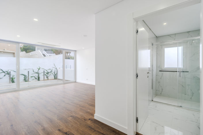 Image No.27-5 Bed Villa for sale