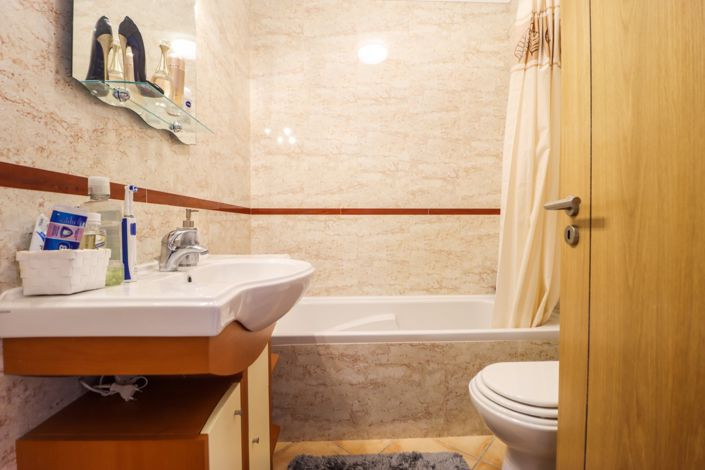 Image No.14-2 Bed Apartment for sale