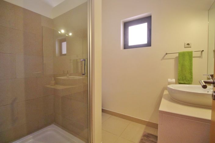 Image No.19-5 Bed Villa for sale