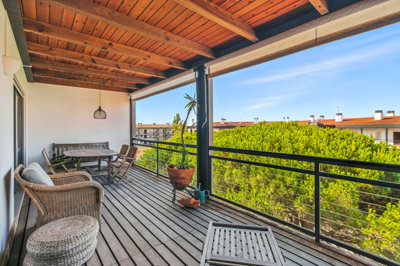 1 BALCONY (1).jpg