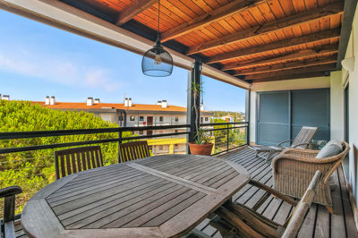 2 BALCONY (1).jpg